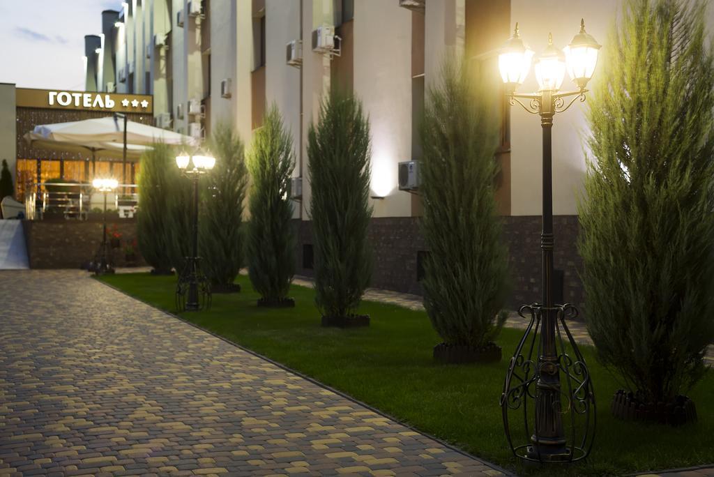 Grand Sport Hotel Brovary Exterior photo