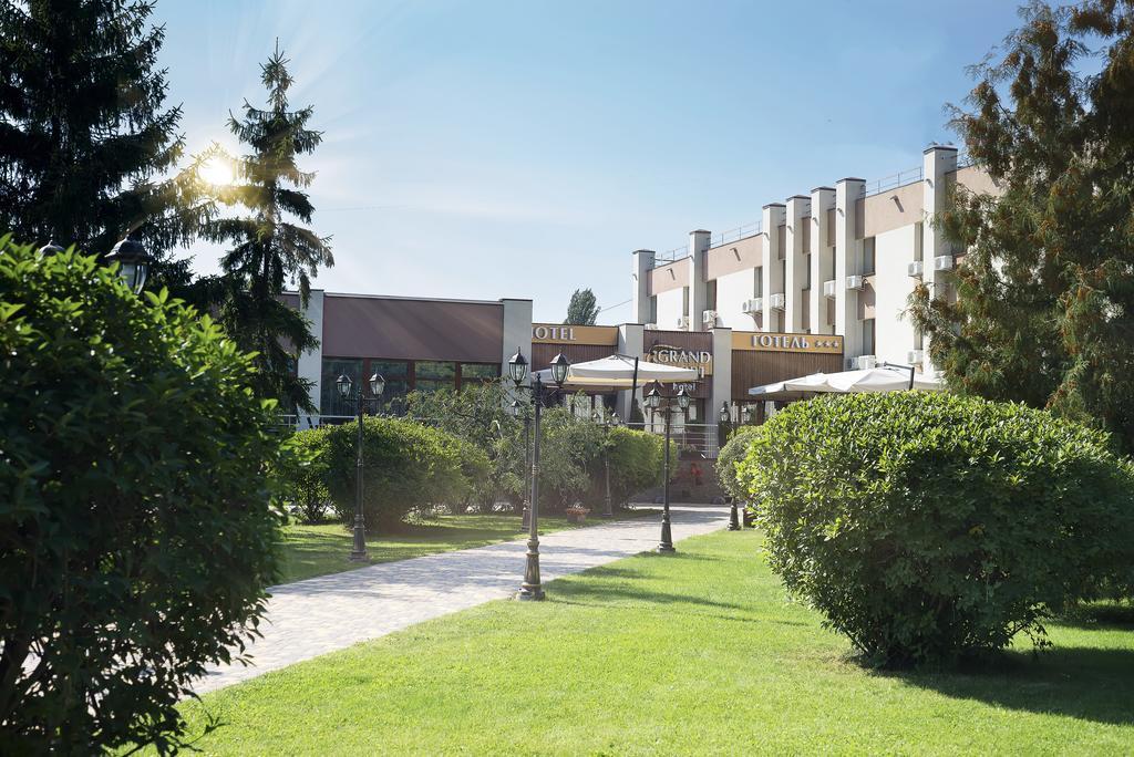 Grand Sport Hotel Brovary Exterior photo